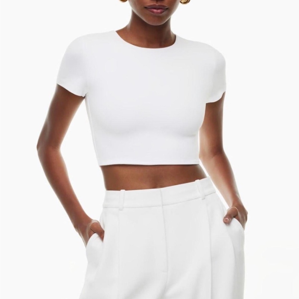 Babaton Classic White Crop Top